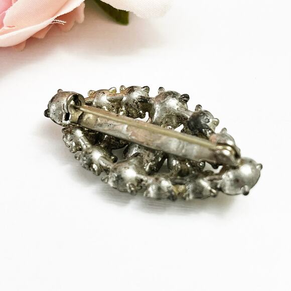 Vintage Oval Crystal Brooch - Picture 7 of 7